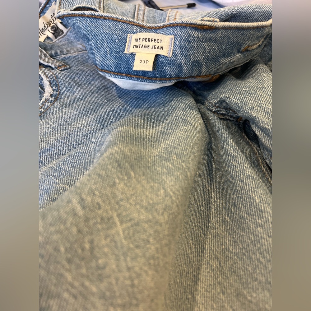Jeans - Picture 3 of 9